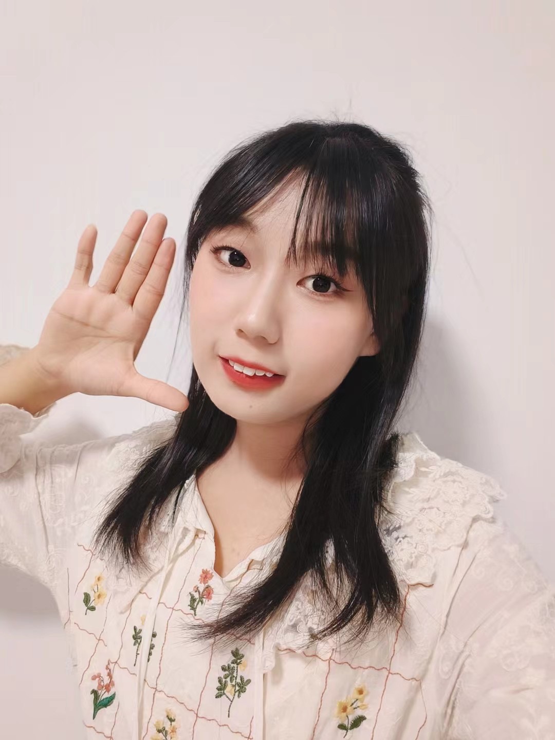 下方有资料照片，挡脸的可以找我看照片哦，相中的私聊我介绍认识_copy02