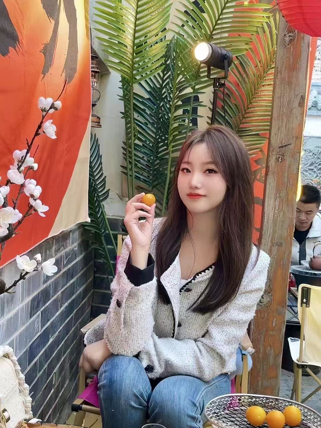 下方有资料照片，挡脸的可以找我看照片哦，相中的私聊我介绍认识99_copy