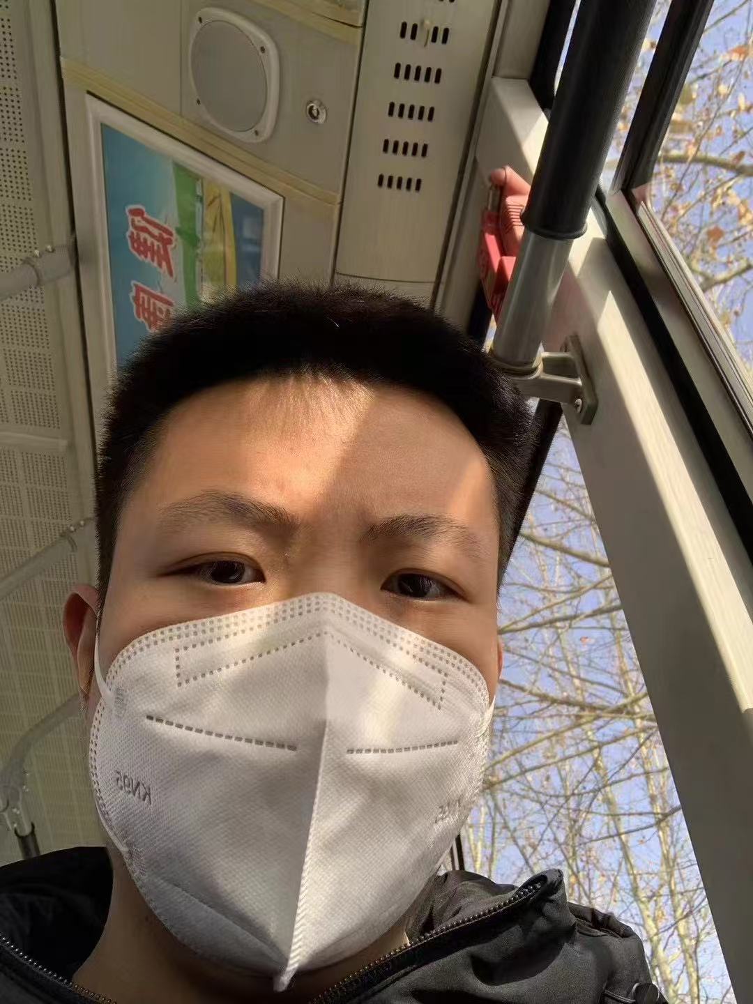 下方有资料照片，挡脸的可以找我看照片哦，相中的私聊我介绍认识03