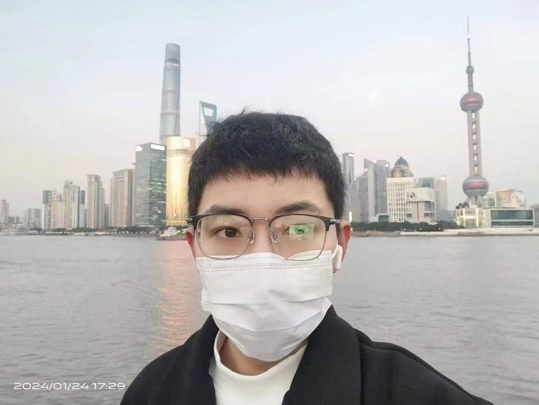 下方有资料照片，挡脸的可以找我看照片哦，相中的私聊我介绍认识00