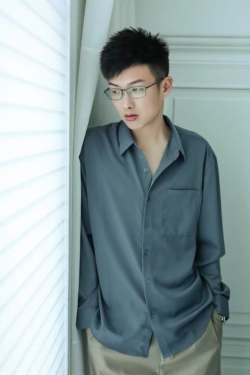 下方有资料照片，挡脸的可以找我看照片哦，相中的私聊我介绍认识97