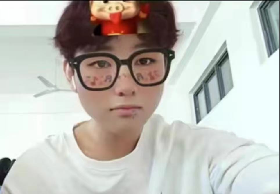 下方有资料照片，挡脸的可以找我看照片哦，相中的私聊我介绍认识05