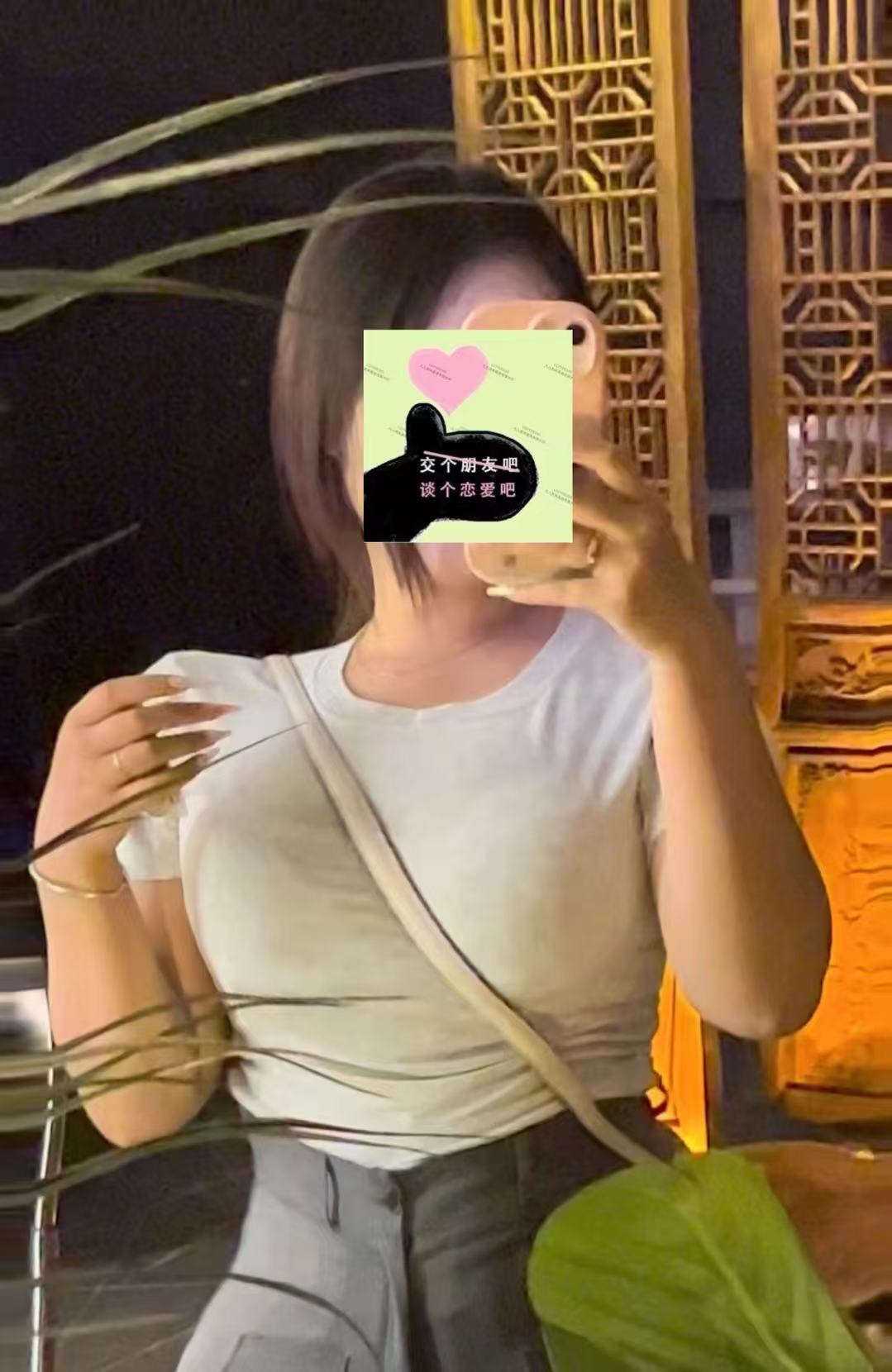 下方有资料照片，挡脸的可以找我看照片哦，相中的私聊我介绍认识02