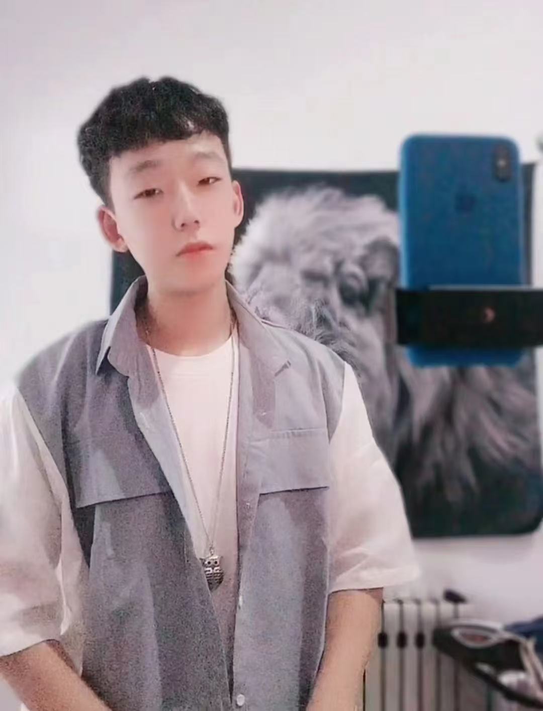 下方有资料照片，挡脸的可以找我看照片哦，相中的私聊我介绍认识00