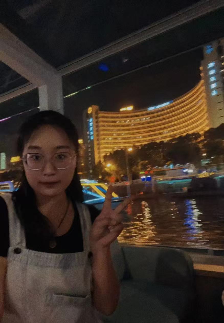 下方有资料照片，挡脸的可以找我看照片哦，相中的私聊我介绍认识96