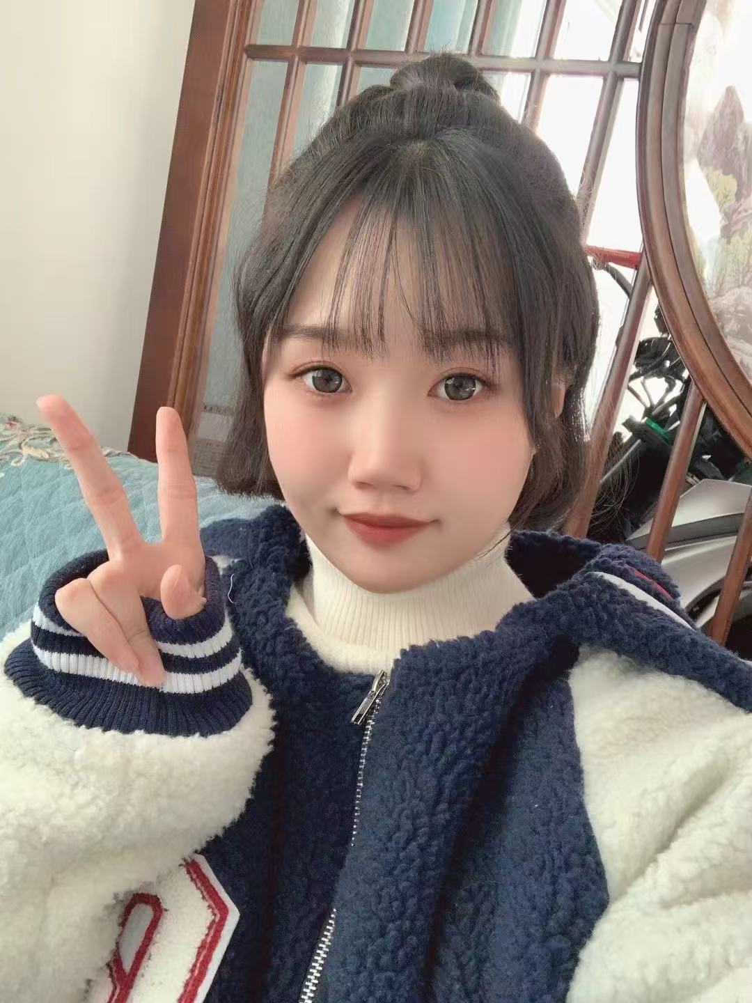 下方有资料照片，挡脸的可以找我看照片哦，相中的私聊我介绍认识01