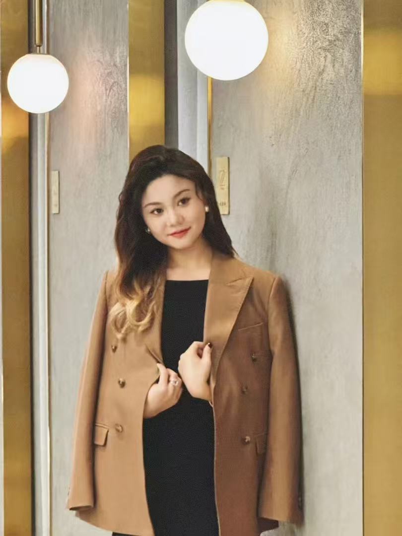 下方有资料照片，挡脸的可以找我看照片哦，相中的私聊我介绍认识01