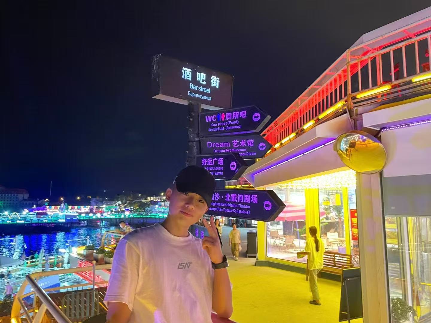 下方有资料照片，挡脸的可以找我看照片哦，相中的私聊我介绍认识01