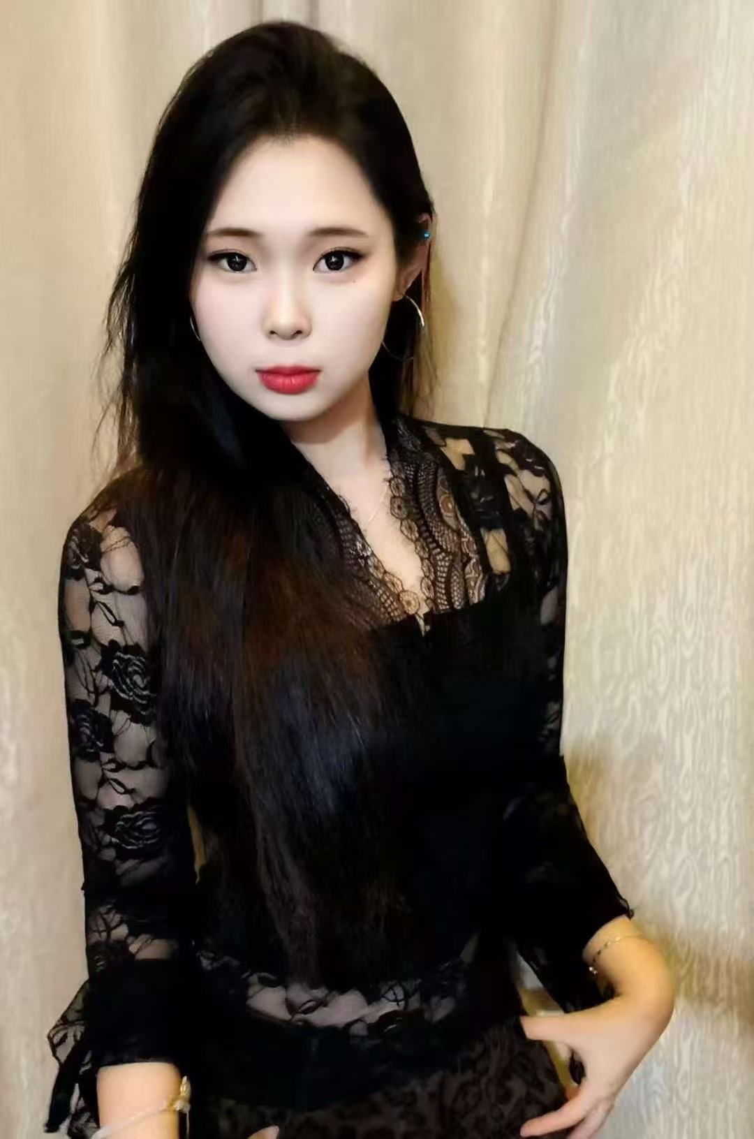 下方有资料照片，挡脸的可以找我看照片哦，相中的私聊我介绍认识05