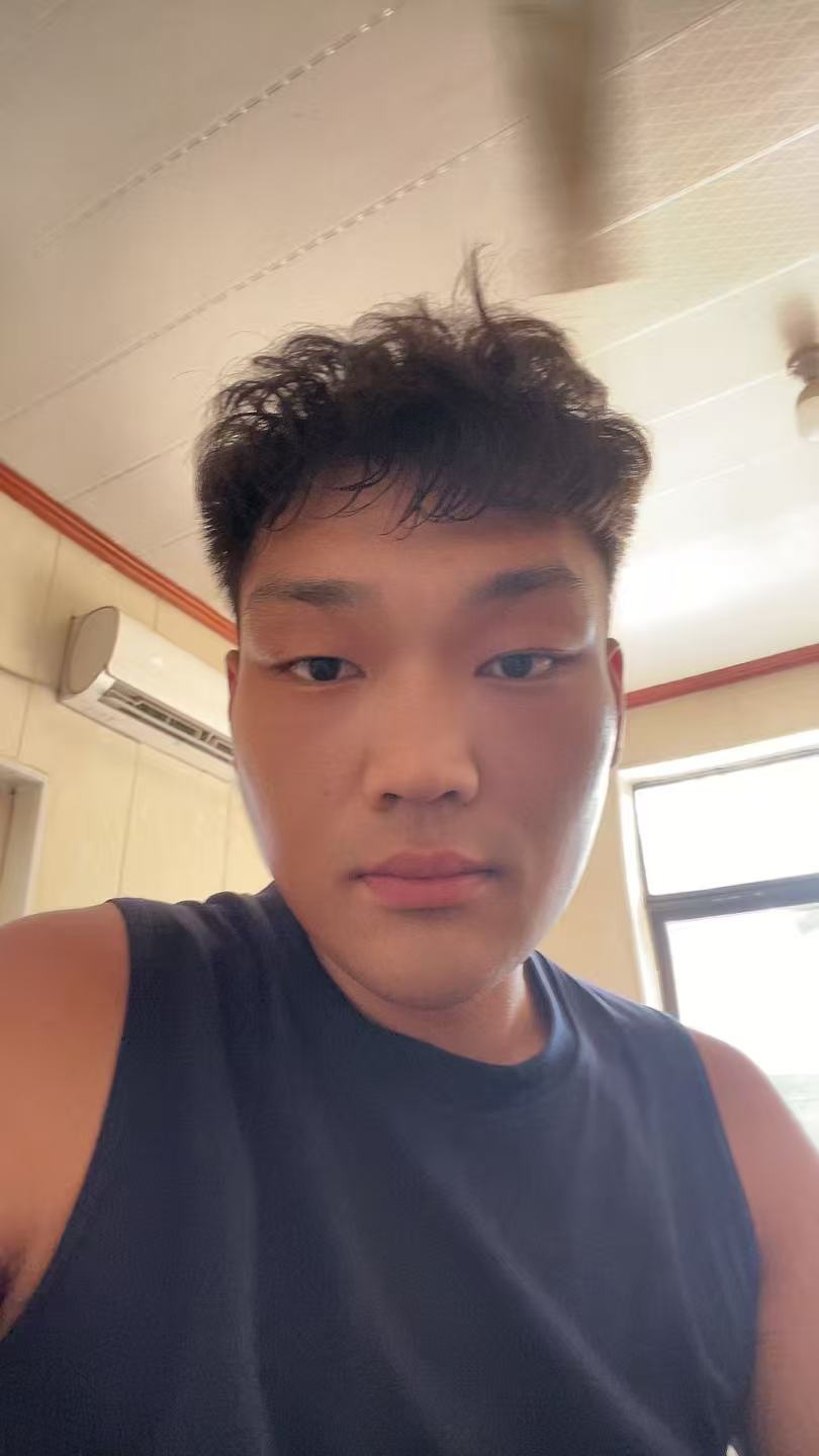 下方有资料照片，挡脸的可以找我看照片哦，相中的私聊我介绍认识99