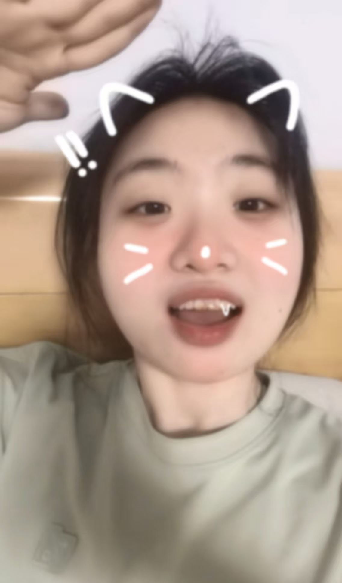 下方有资料照片，挡脸的可以找我看照片哦，相中的私聊我介绍认识03