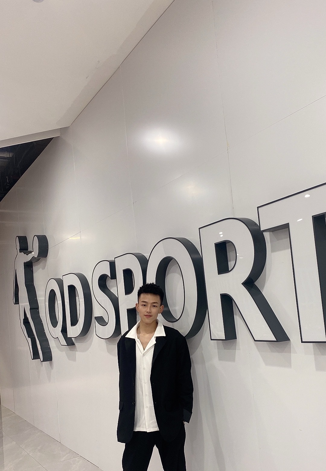 下方有资料照片，挡脸的可以找我看照片哦，相中的私聊我介绍认识00