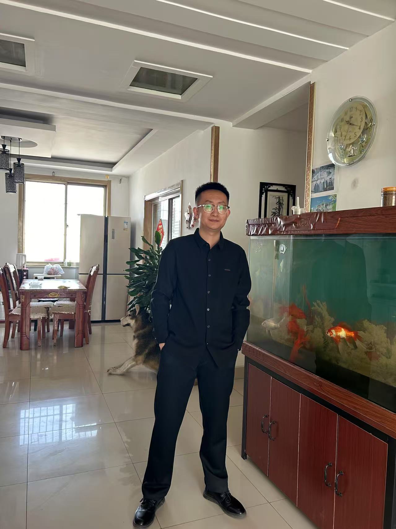 下方有资料照片，挡脸的可以找我看照片哦，相中的私聊我介绍认识02