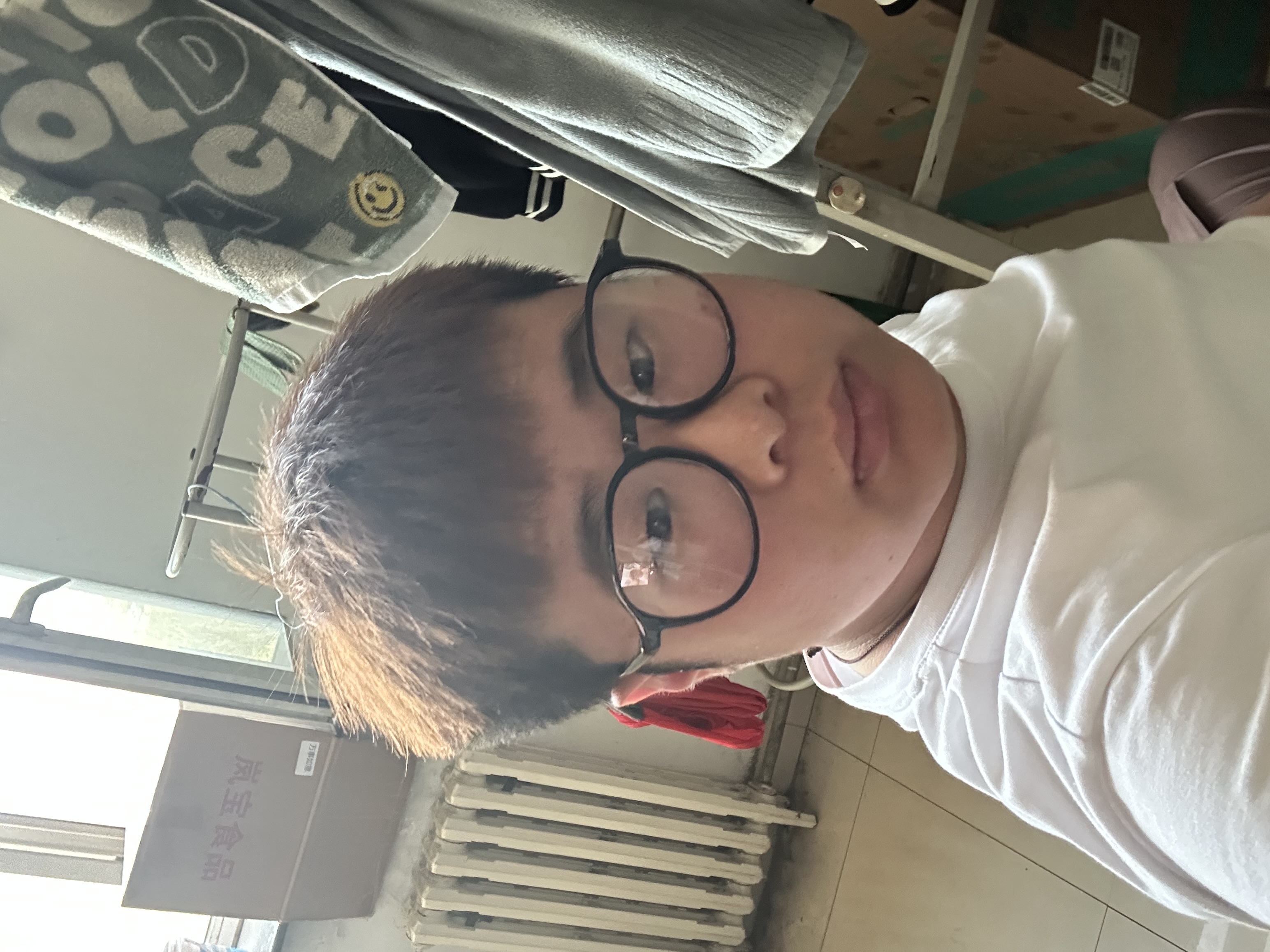 下方有资料照片，挡脸的可以找我看照片哦，相中的私聊我介绍认识06