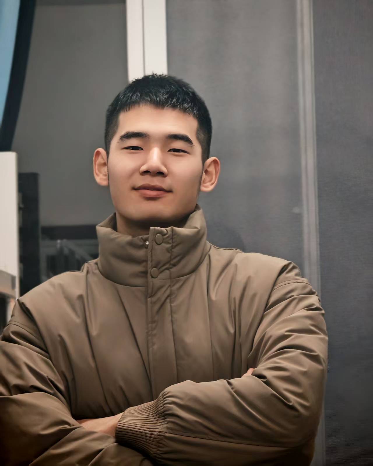 下方有资料照片，挡脸的可以找我看照片哦，相中的私聊我介绍认识00