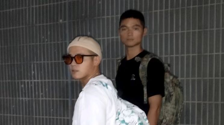 下方有资料照片，挡脸的可以找我看照片哦，相中的私聊我介绍认识03