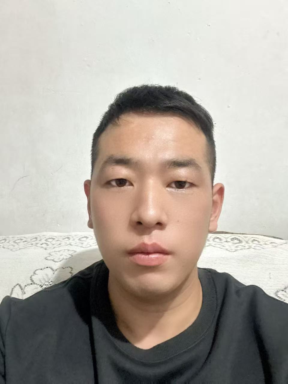 下方有资料照片，挡脸的可以找我看照片哦，相中的私聊我介绍认识01