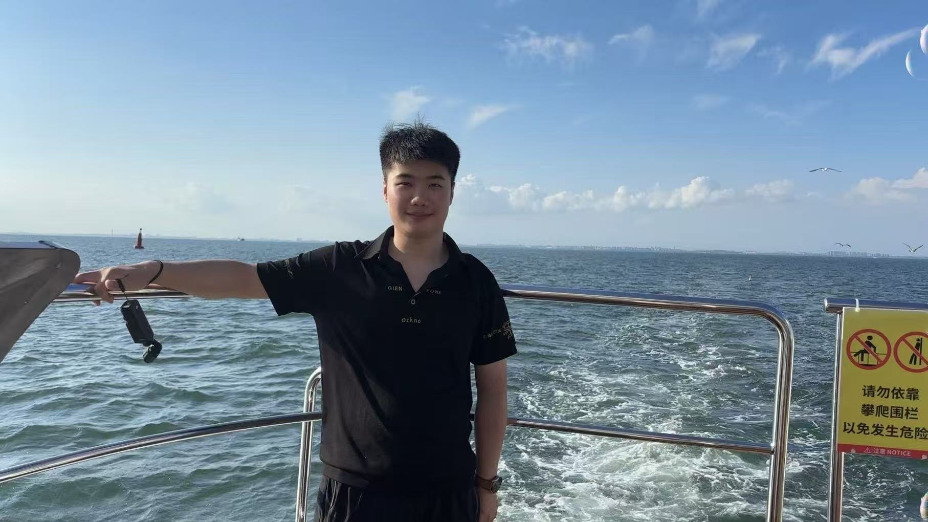 下方有资料照片，挡脸的可以找我看照片哦，相中的私聊我介绍认识00