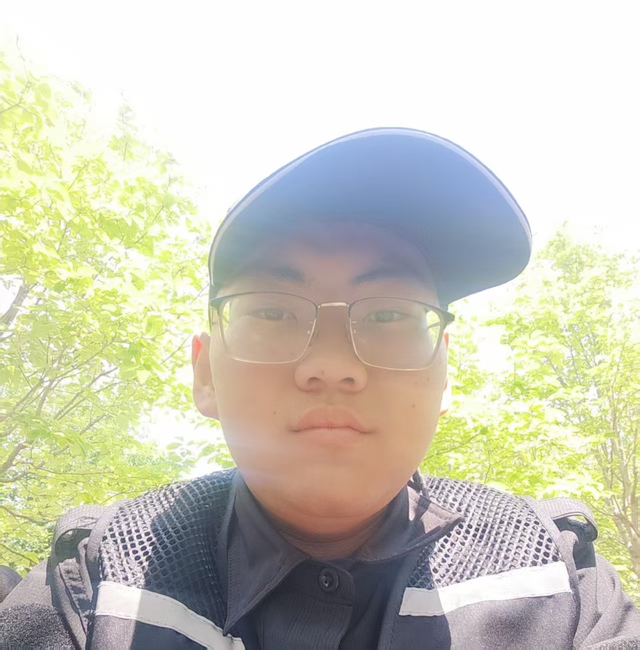 下方有资料照片，挡脸的可以找我看照片哦，相中的私聊我介绍认识06