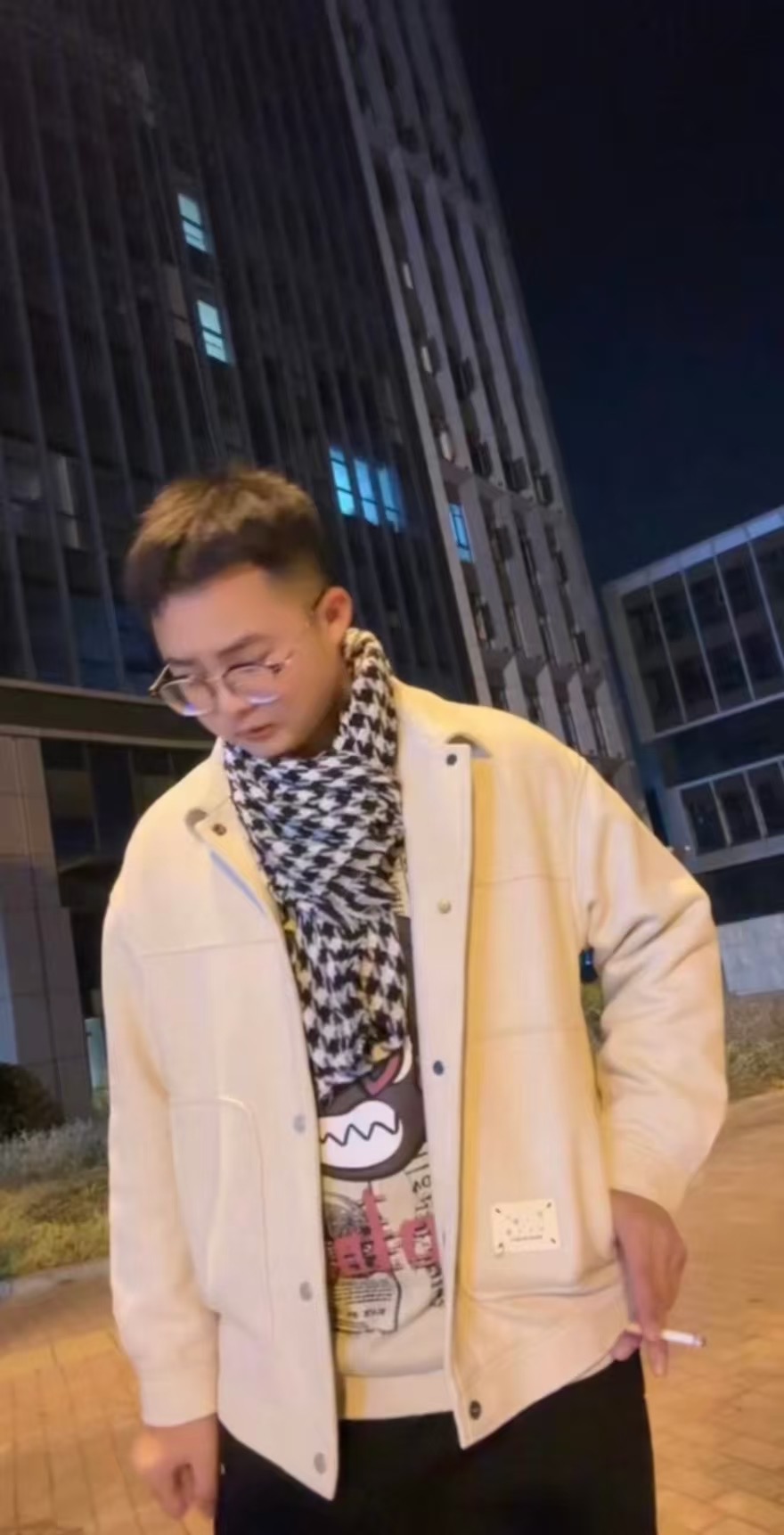 下方有资料照片，挡脸的可以找我看照片哦，相中的私聊我介绍认识05