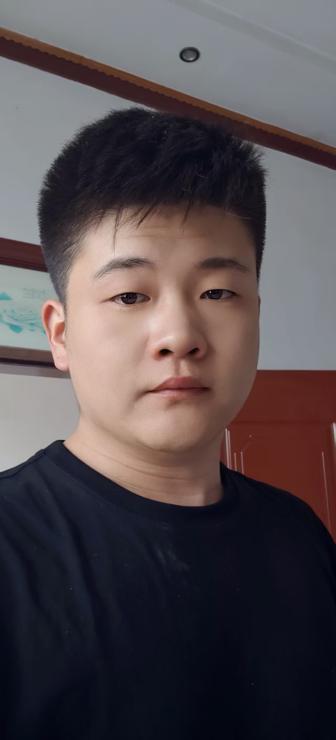 下方有资料照片，挡脸的可以找我看照片哦，相中的私聊我介绍认识02