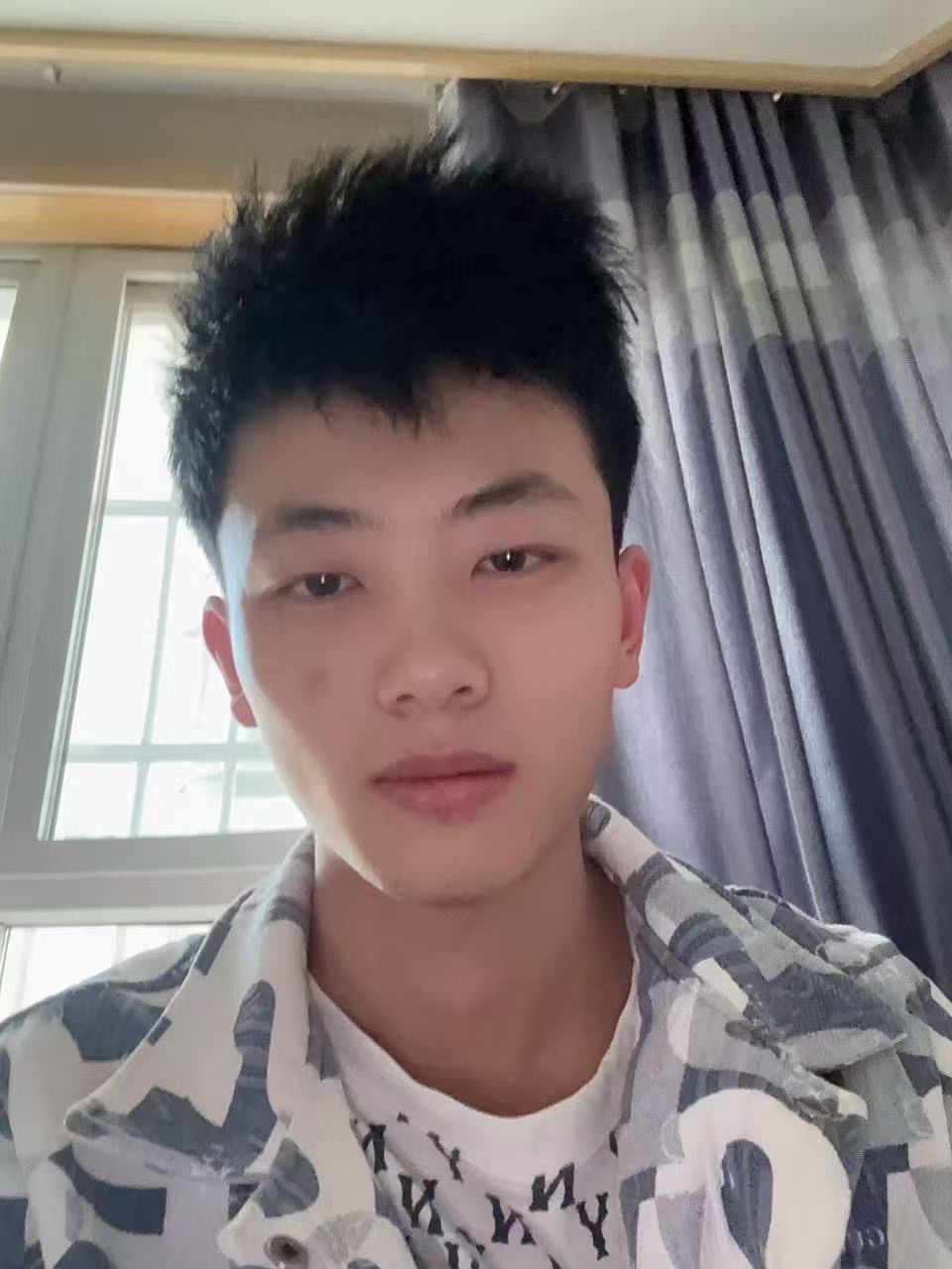 下方有资料照片，挡脸的可以找我看照片哦，相中的私聊我介绍认识01