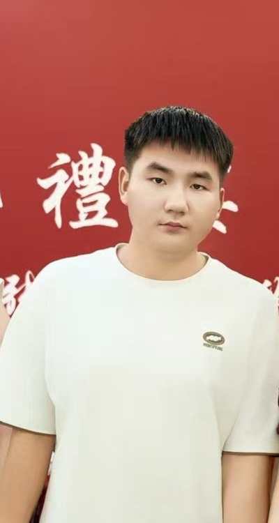 下方有资料照片，挡脸的可以找我看照片哦，相中的私聊我介绍认识05