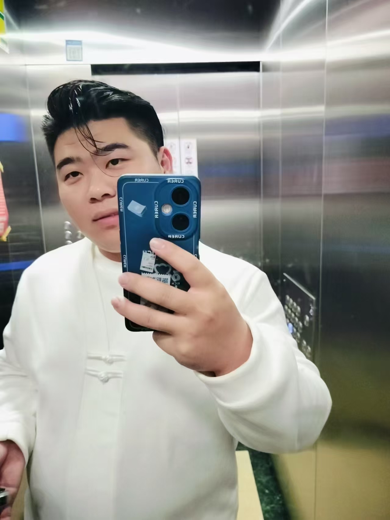 下方有资料照片，挡脸的可以找我看照片哦，相中的私聊我介绍认识00