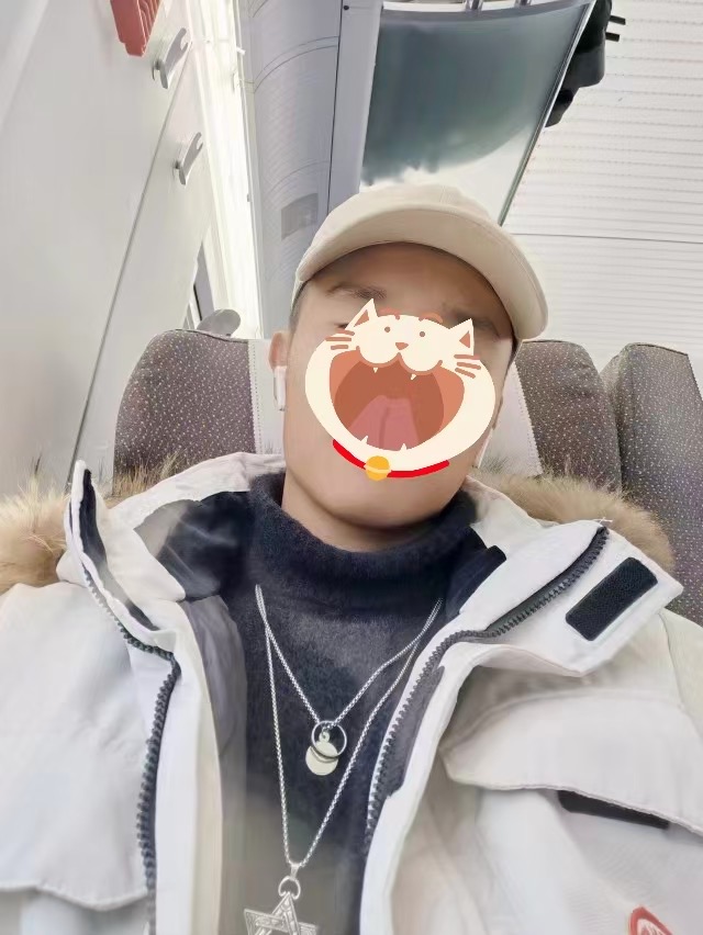 下方有资料照片，挡脸的可以找我看照片哦，相中的私聊我介绍认识02