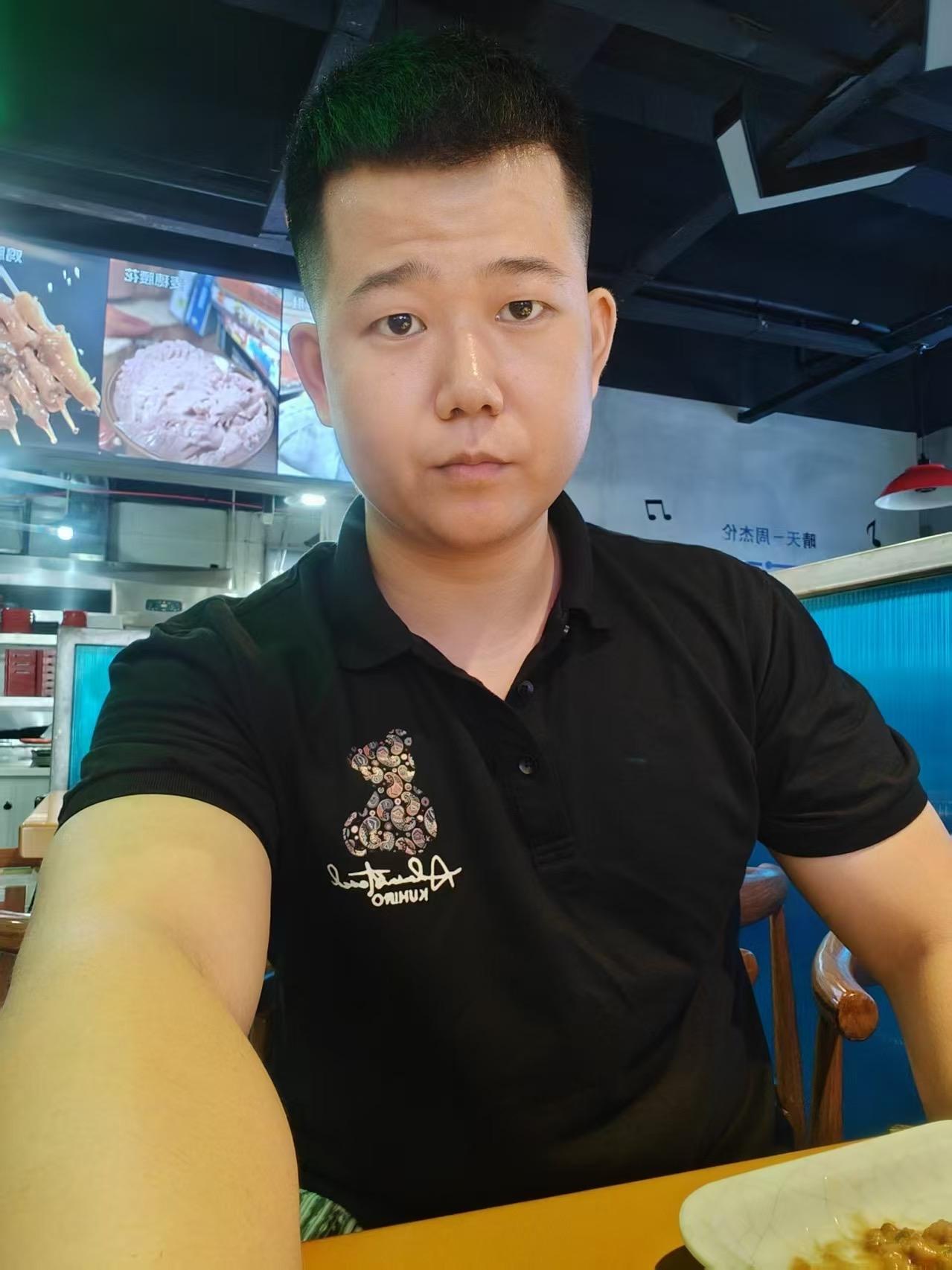 下方有资料照片，挡脸的可以找我看照片哦，相中的私聊我介绍认识98