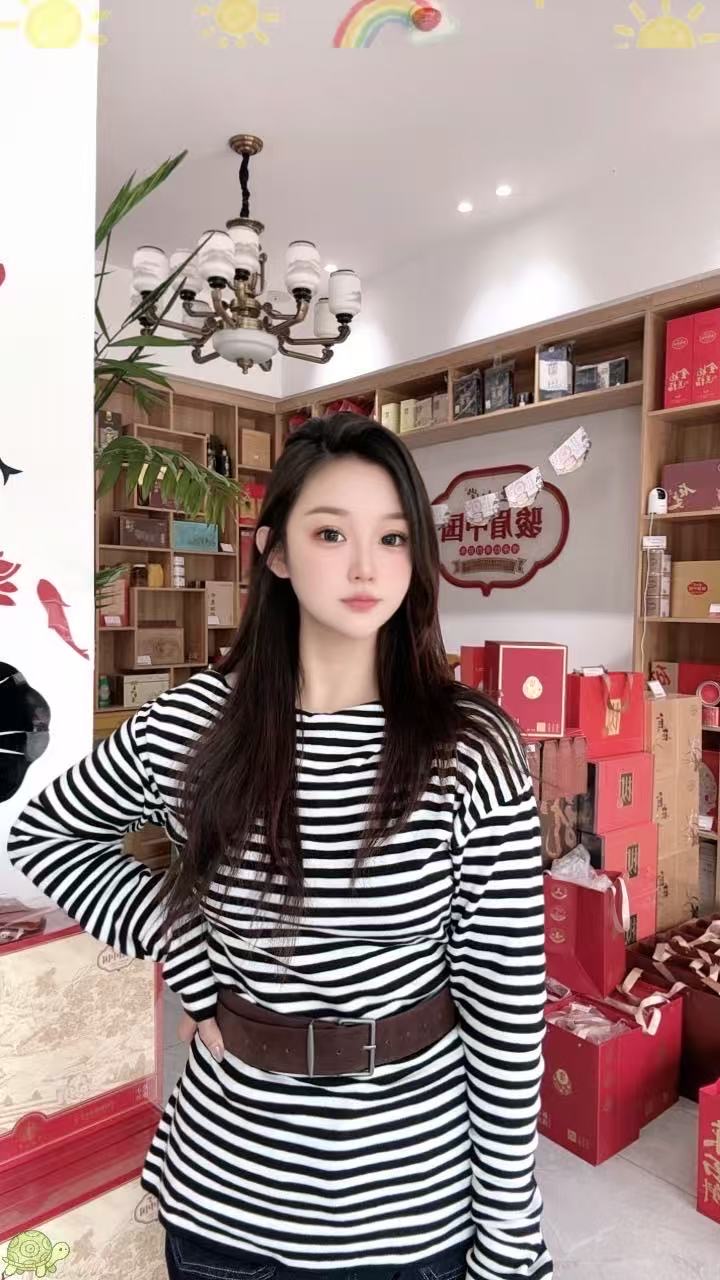 下方有资料照片，挡脸的可以找我看照片哦，相中的私聊我介绍认识03