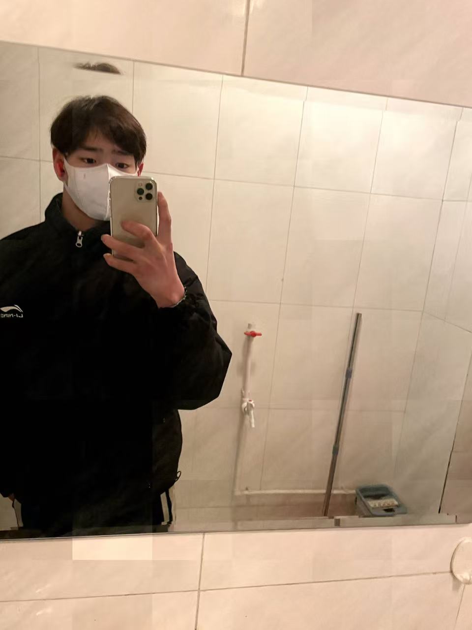 下方有资料照片，挡脸的可以找我看照片哦，相中的私聊我介绍认识04