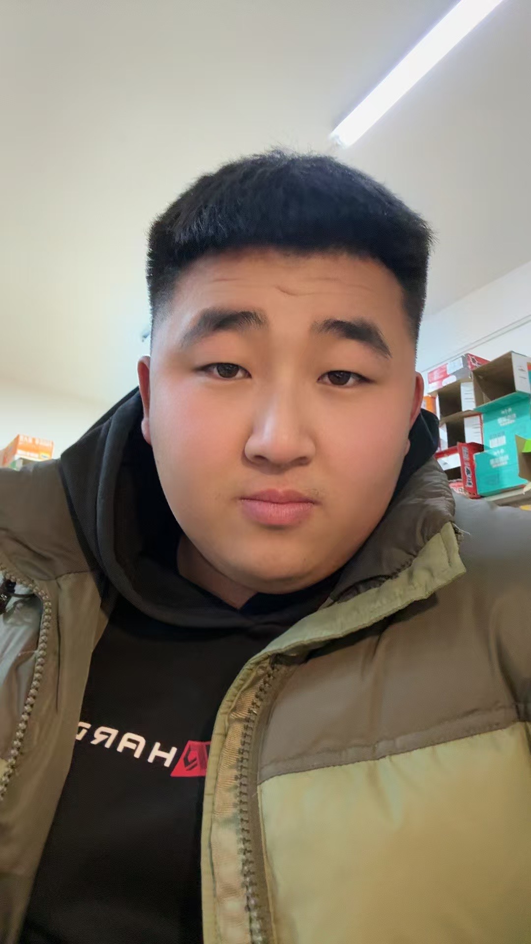 下方有资料照片，挡脸的可以找我看照片哦，相中的私聊我介绍认识98