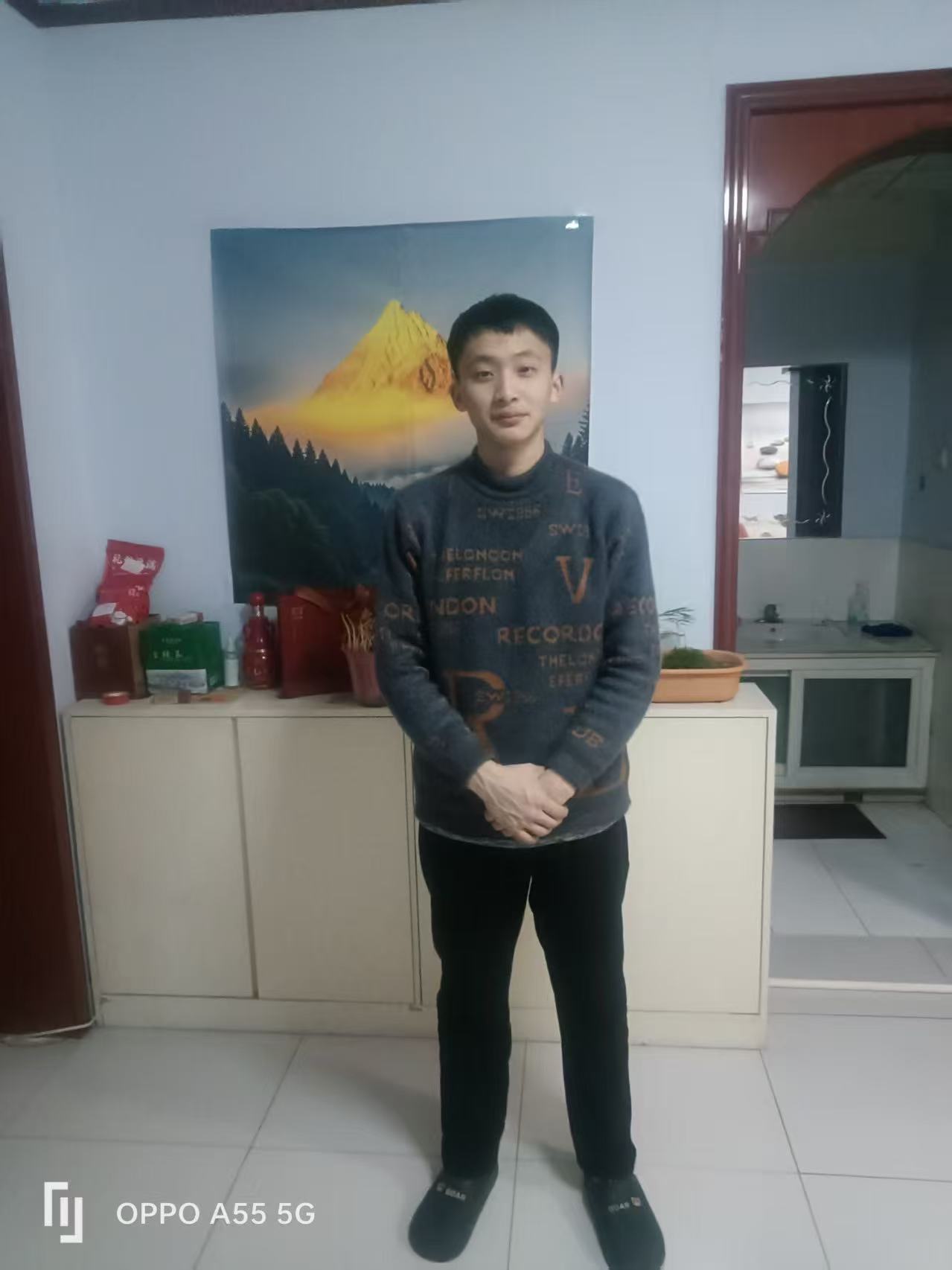 下方有资料照片，挡脸的可以找我看照片哦，相中的私聊我介绍认识01