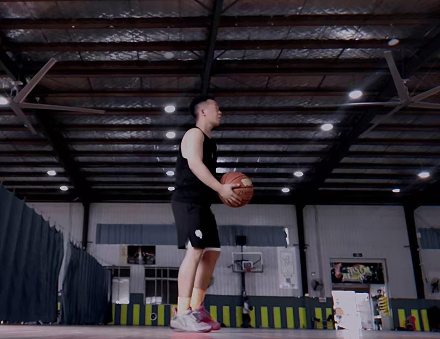 下方有资料照片，挡脸的可以找我看照片哦，相中的私聊我介绍认识00